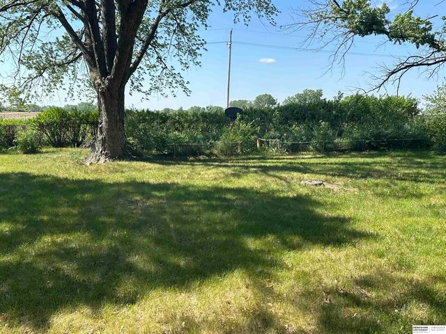 909 G Street, Eagle, NE 68347