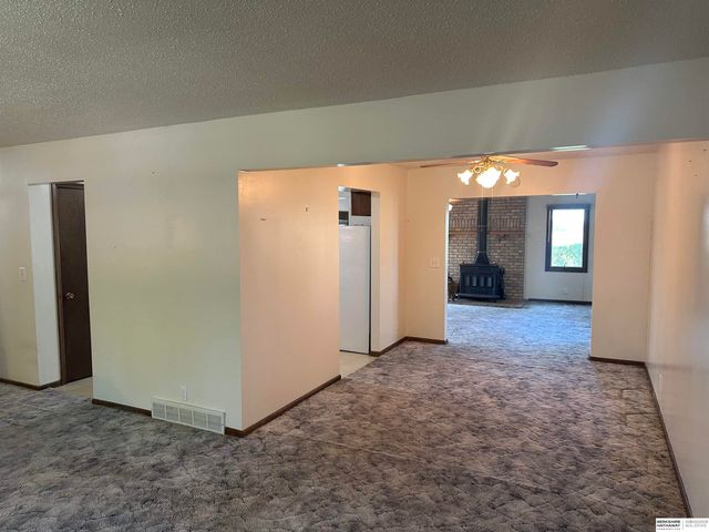 909 G Street, Eagle, NE 68347