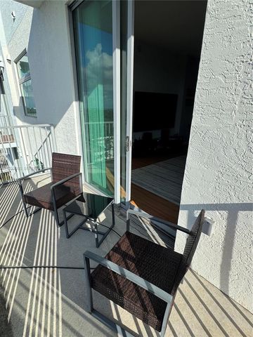 140 S Dixie Hwy 1035, Hollywood, FL 33020