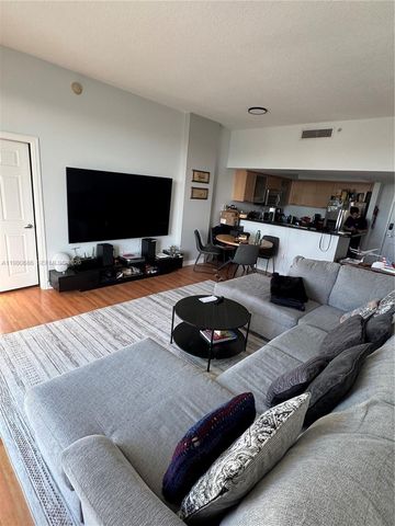 140 S Dixie Hwy 1035, Hollywood, FL 33020