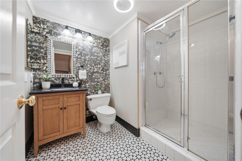 Image 11 of property listing at 17350 Summer Oak Pl, Yorba Linda, CA 92886