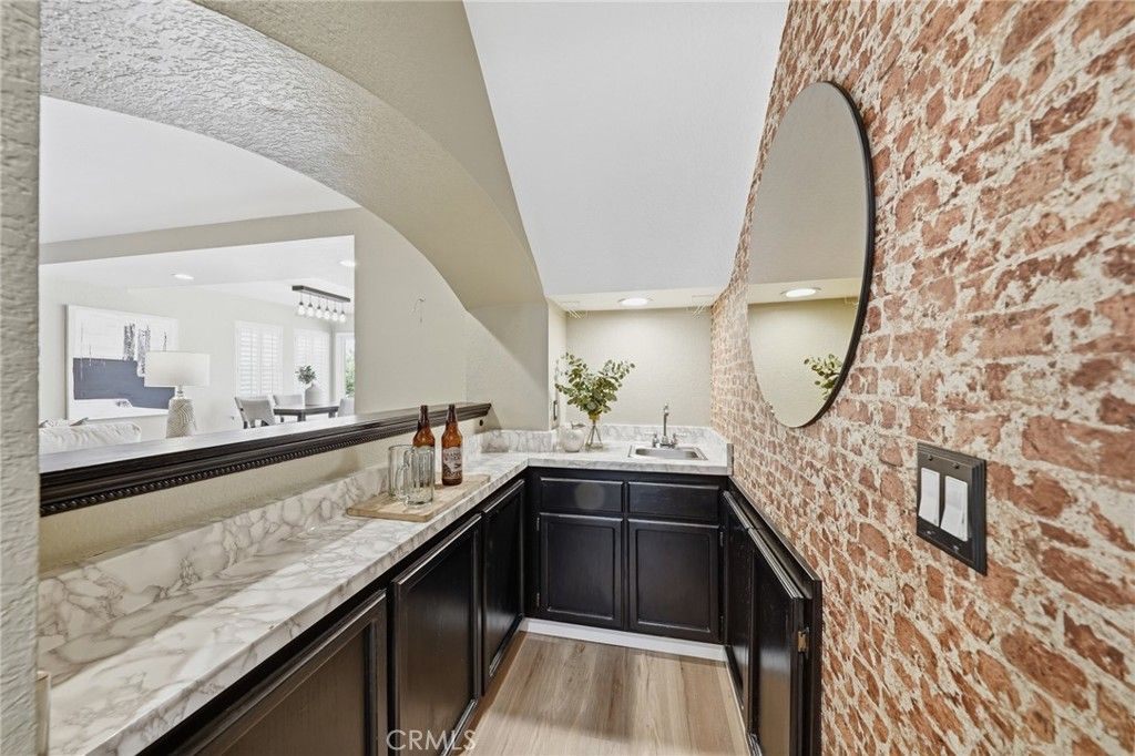 Image 14 of property listing at 17350 Summer Oak Pl, Yorba Linda, CA 92886