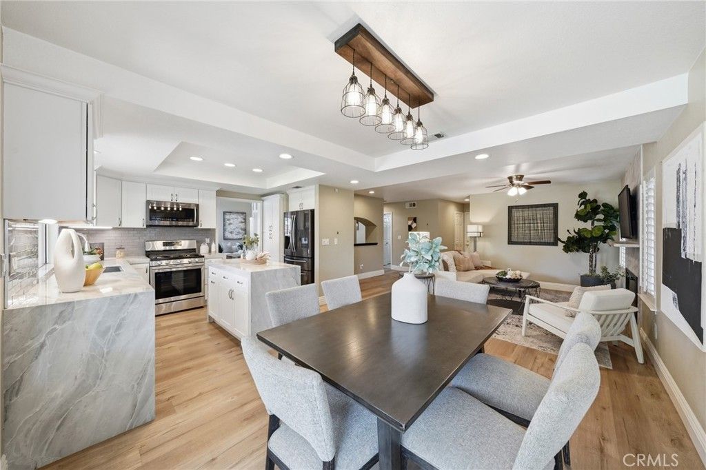 Image 18 of property listing at 17350 Summer Oak Pl, Yorba Linda, CA 92886