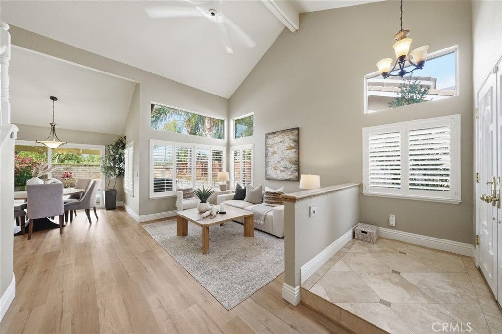 Image 2 of property listing at 17350 Summer Oak Pl, Yorba Linda, CA 92886