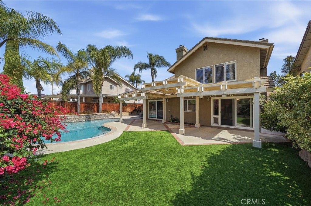 Image 42 of property listing at 17350 Summer Oak Pl, Yorba Linda, CA 92886