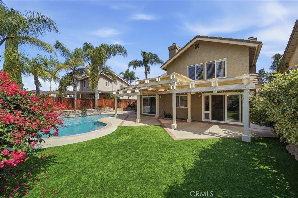 Image 44 of property listing at 17350 Summer Oak Pl, Yorba Linda, CA 92886