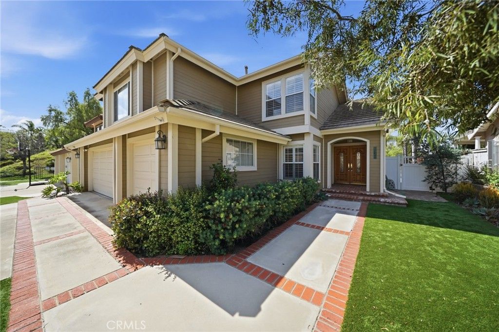 Image 52 of property listing at 17350 Summer Oak Pl, Yorba Linda, CA 92886