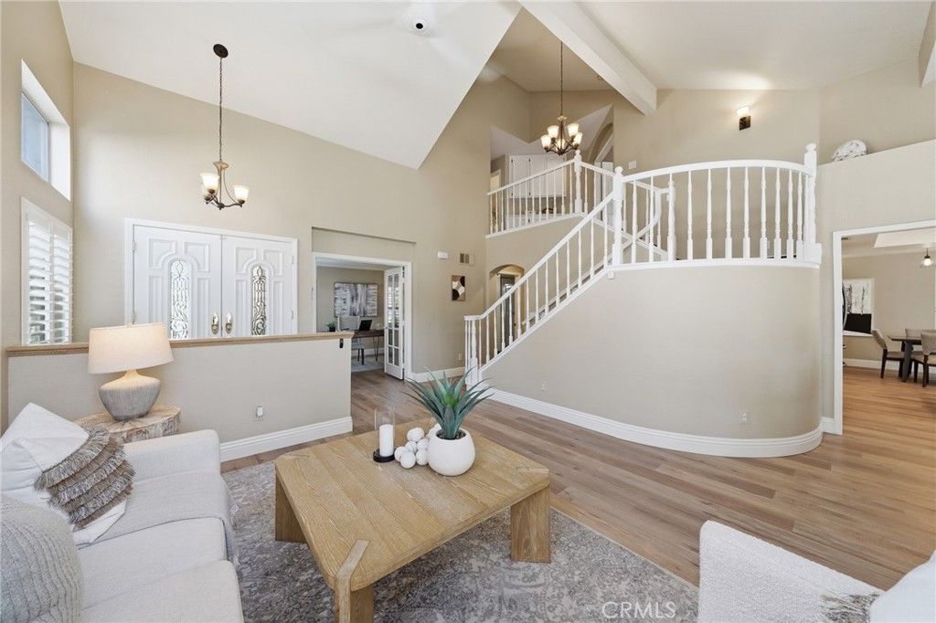 Image 6 of property listing at 17350 Summer Oak Pl, Yorba Linda, CA 92886