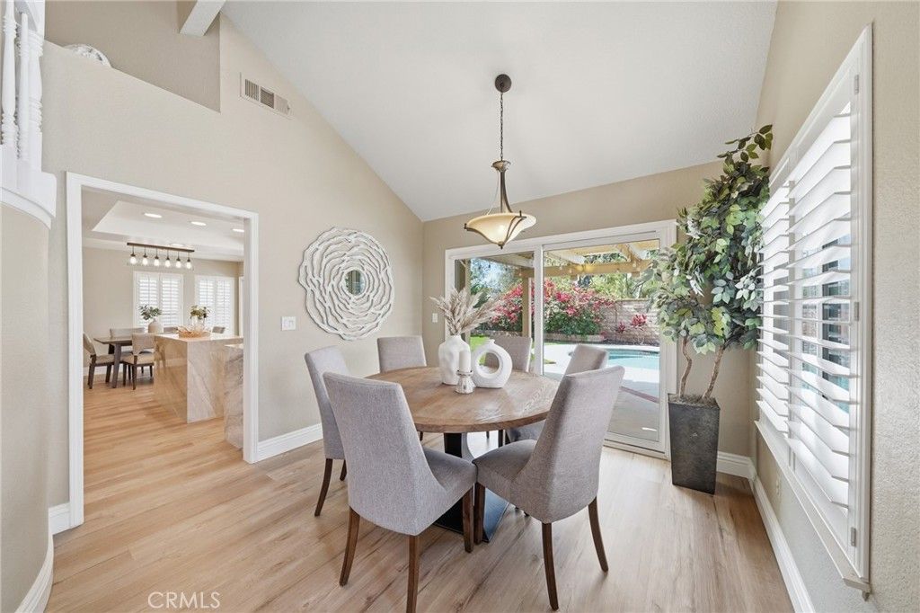 Image 7 of property listing at 17350 Summer Oak Pl, Yorba Linda, CA 92886
