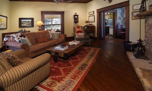 400 S Weldons Way, Graford, TX 76449