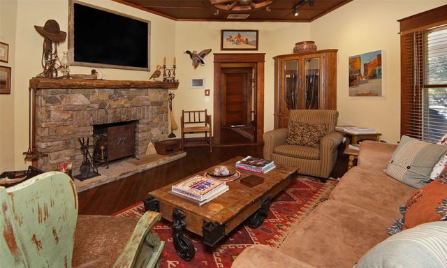 400 S Weldons Way, Graford, TX 76449