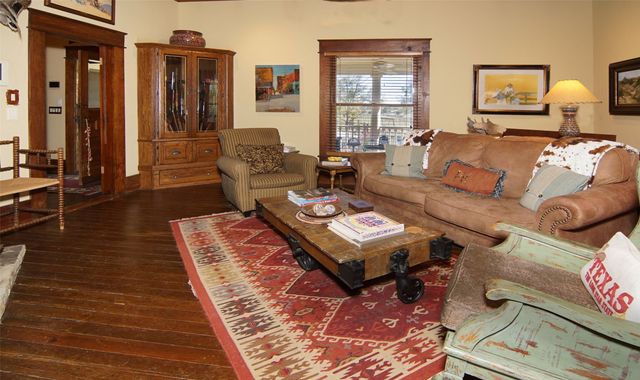 400 S Weldons Way, Graford, TX 76449