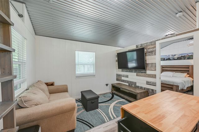 5319 US Highway 380, Bridgeport, TX 76426