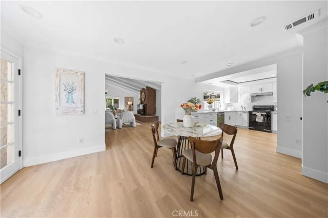 12 Oakdale, Irvine, CA 92604