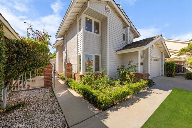 12 Oakdale, Irvine, CA 92604