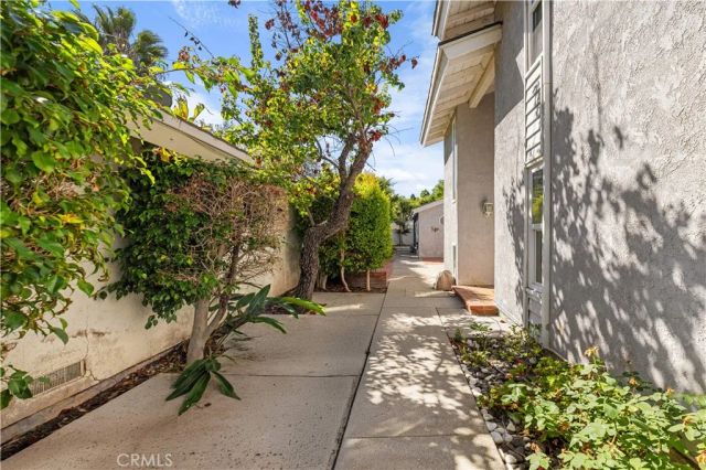 12 Oakdale, Irvine, CA 92604