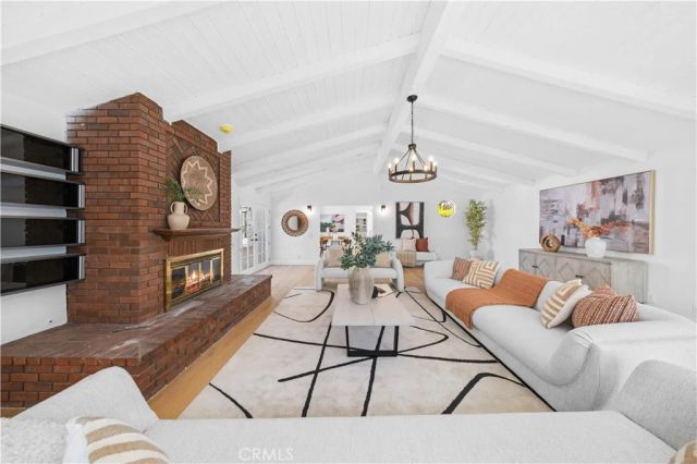 12 Oakdale, Irvine, CA 92604