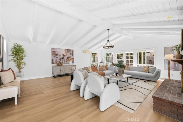 12 Oakdale, Irvine, CA 92604