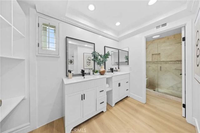 12 Oakdale, Irvine, CA 92604