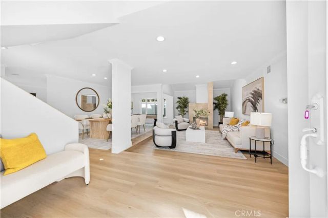 12 Oakdale, Irvine, CA 92604