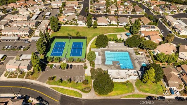 12 Oakdale, Irvine, CA 92604