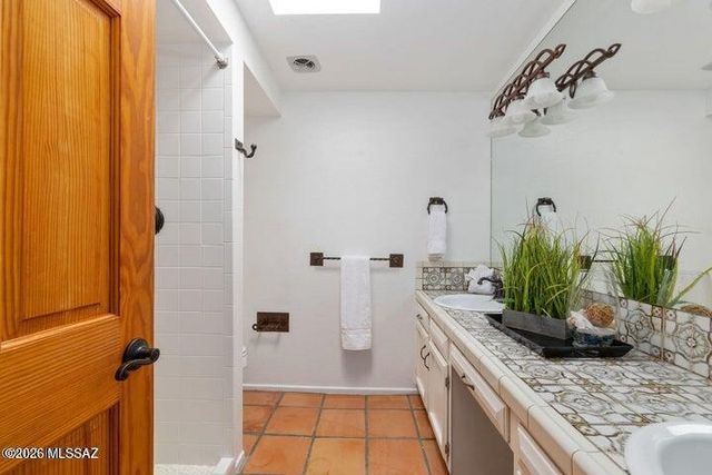 2940 E East Camino Juan Paisano # 1, Tucson, AZ 85718