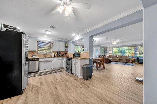 11424 165th Road N, Jupiter, FL 33478