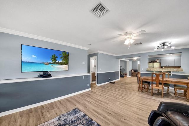 11424 165th Road N, Jupiter, FL 33478