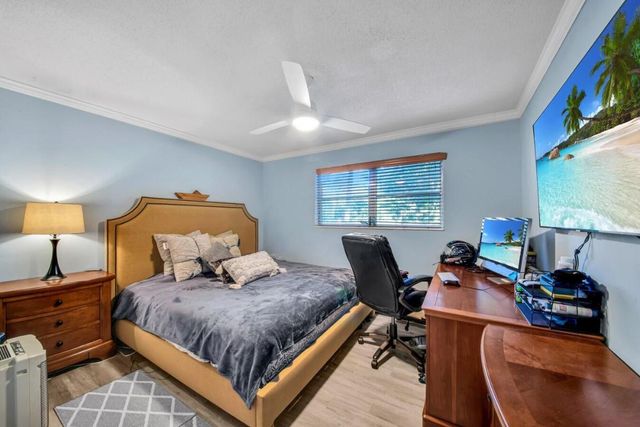 11424 165th Road N, Jupiter, FL 33478