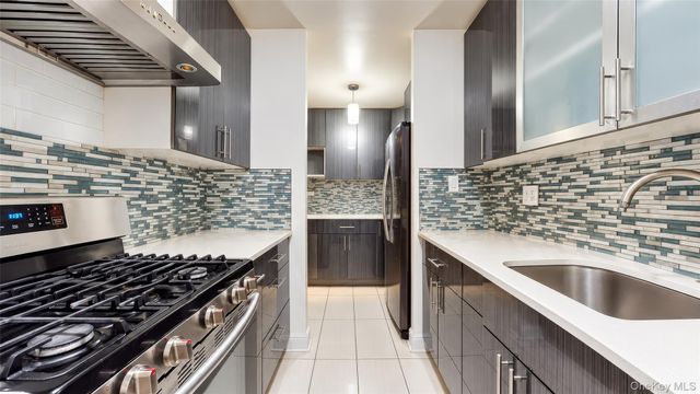 85-15 Main Street 10G, Briarwood, NY 11435