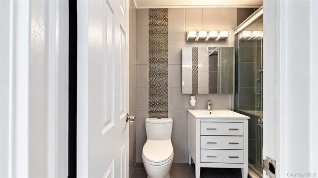 85-15 Main Street 10G, Briarwood, NY 11435
