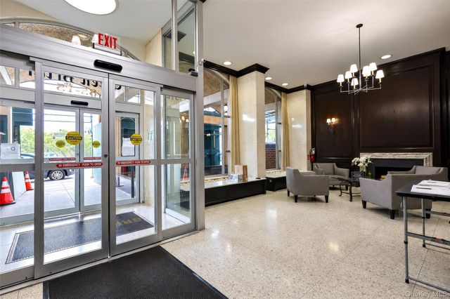 85-15 Main Street 10G, Briarwood, NY 11435