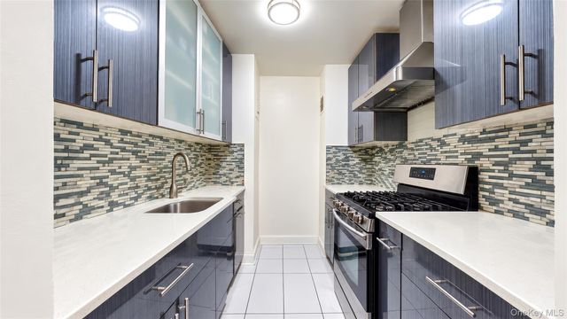 85-15 Main Street 10G, Briarwood, NY 11435