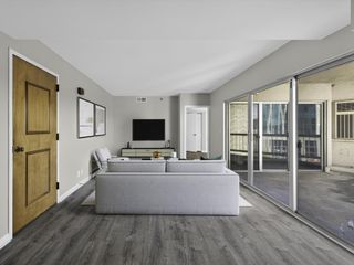 900 19th Ave S Apt 901, Nashville, TN 37212