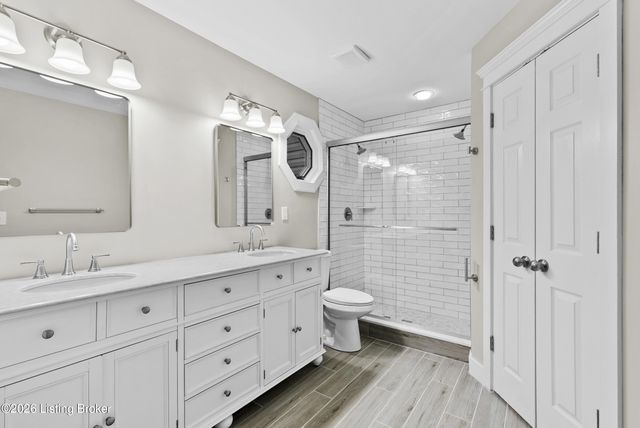 506 Evergreen Place Ct, Louisville, KY 40223