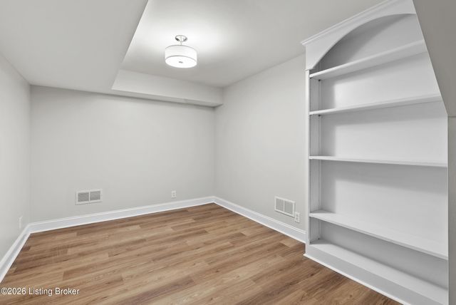 506 Evergreen Place Ct, Louisville, KY 40223