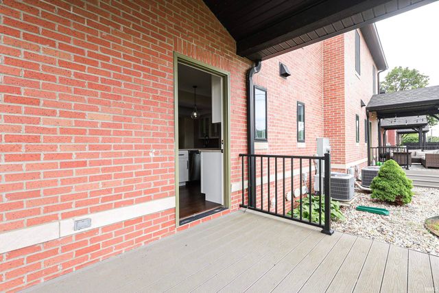 1606 North Shore Drive, Rochester, IN 46975
