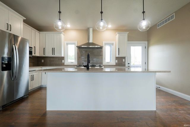 1606 North Shore Drive, Rochester, IN 46975