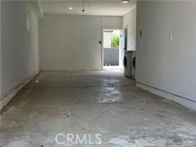 1143 Irolo, Los Angeles, CA 90006