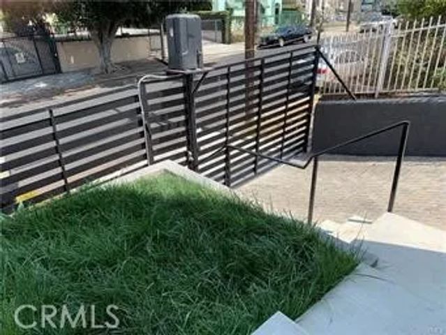 1143 Irolo, Los Angeles, CA 90006