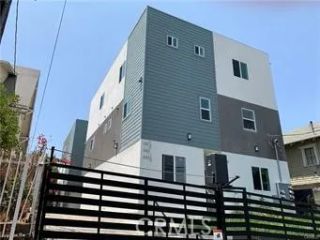 1143 Irolo, Los Angeles, CA 90006