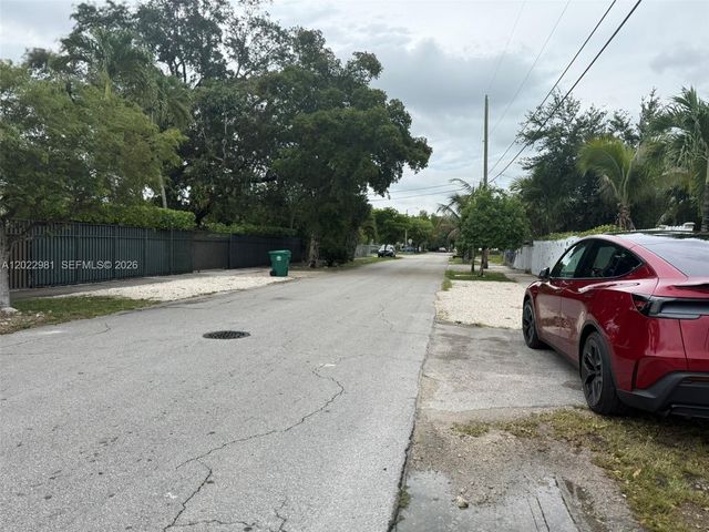 5940 SW 2nd Street, Miami, FL 33144