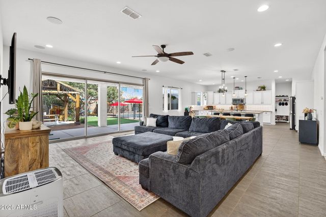 10726 E SANGER Avenue, Mesa, AZ 85212