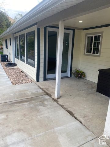 63 N 1440 E, Springville, UT 84663