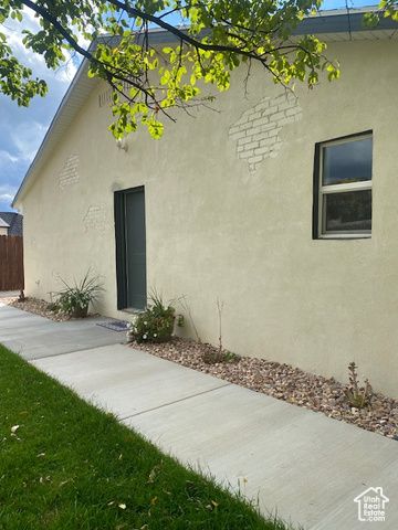 63 N 1440 E, Springville, UT 84663