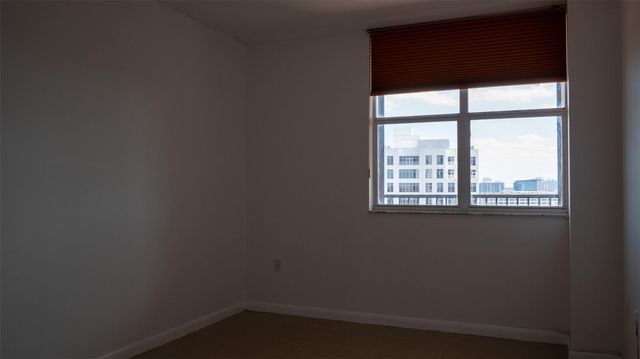 20100 W Country Club Dr 1007, Aventura, FL 33180