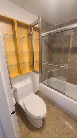 20100 W Country Club Dr 1007, Aventura, FL 33180