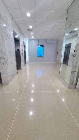 20100 W Country Club Dr 1007, Aventura, FL 33180