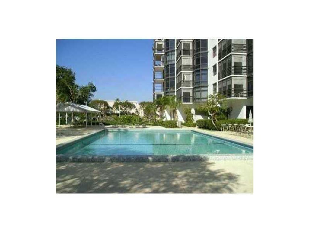 20100 W Country Club Dr 1007, Aventura, FL 33180