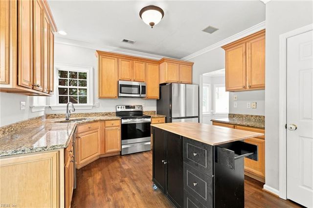 3608 Royal Palm Arch, Virginia Beach, VA 23452